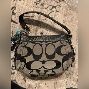 Vintage coach purse with coach keychain